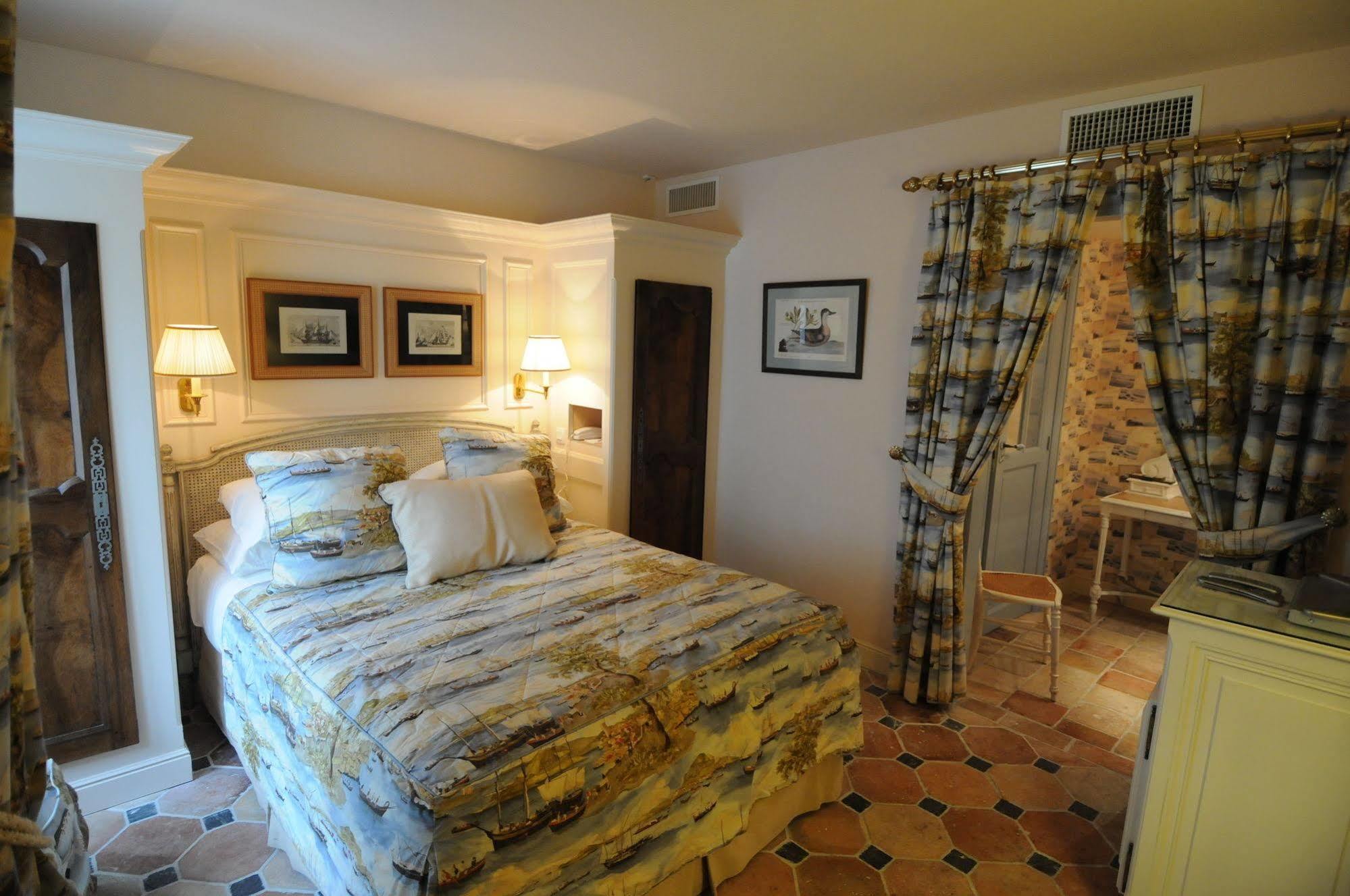 Hotel De Toiras Saint-Martin-de-Ré Esterno foto